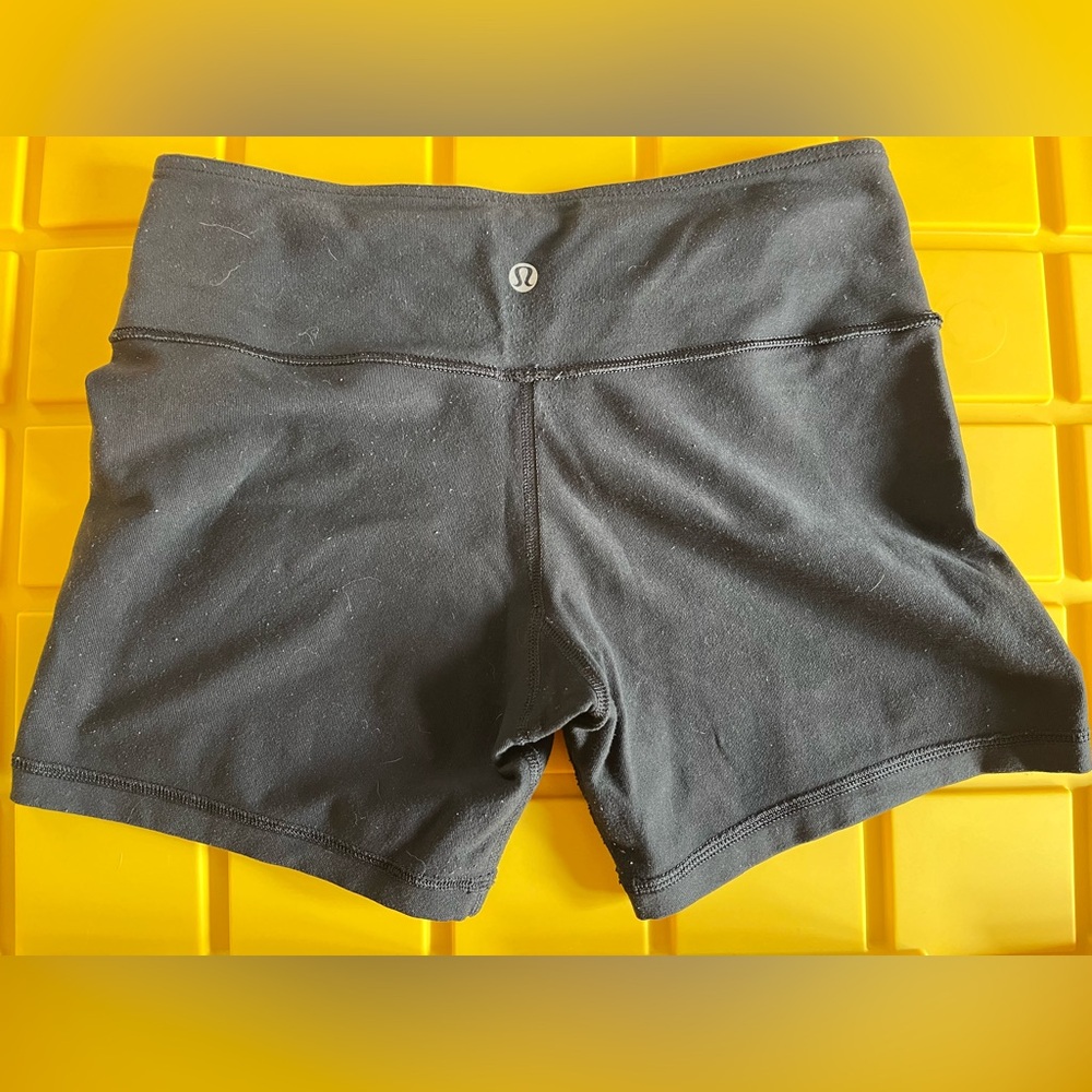 Lululemon spandex/biker shorts